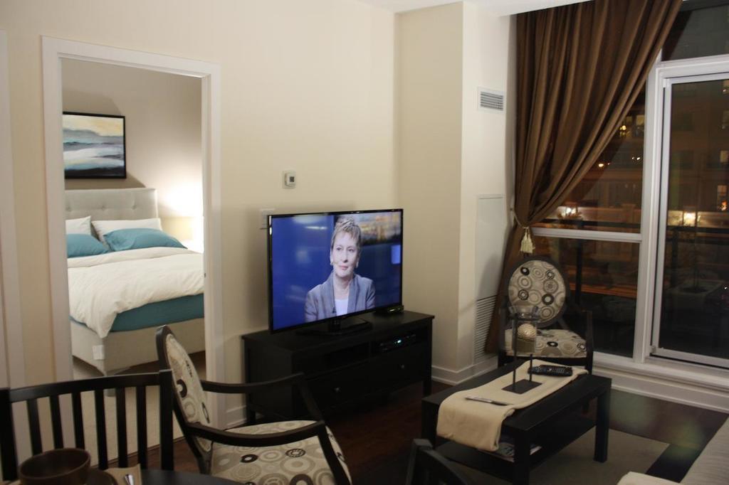 Accurate Plus Furnished Apartment- Brickstone Mews Миссиссага Номер фото